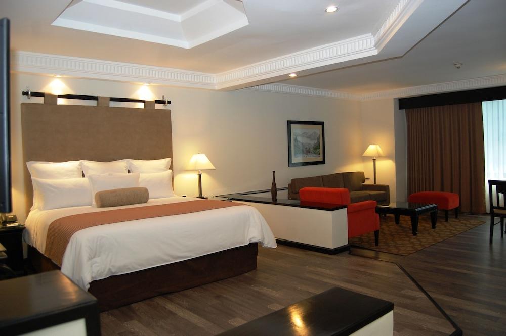 גואטמלה Tikal Futura Hotel & Convention Center מראה חיצוני תמונה