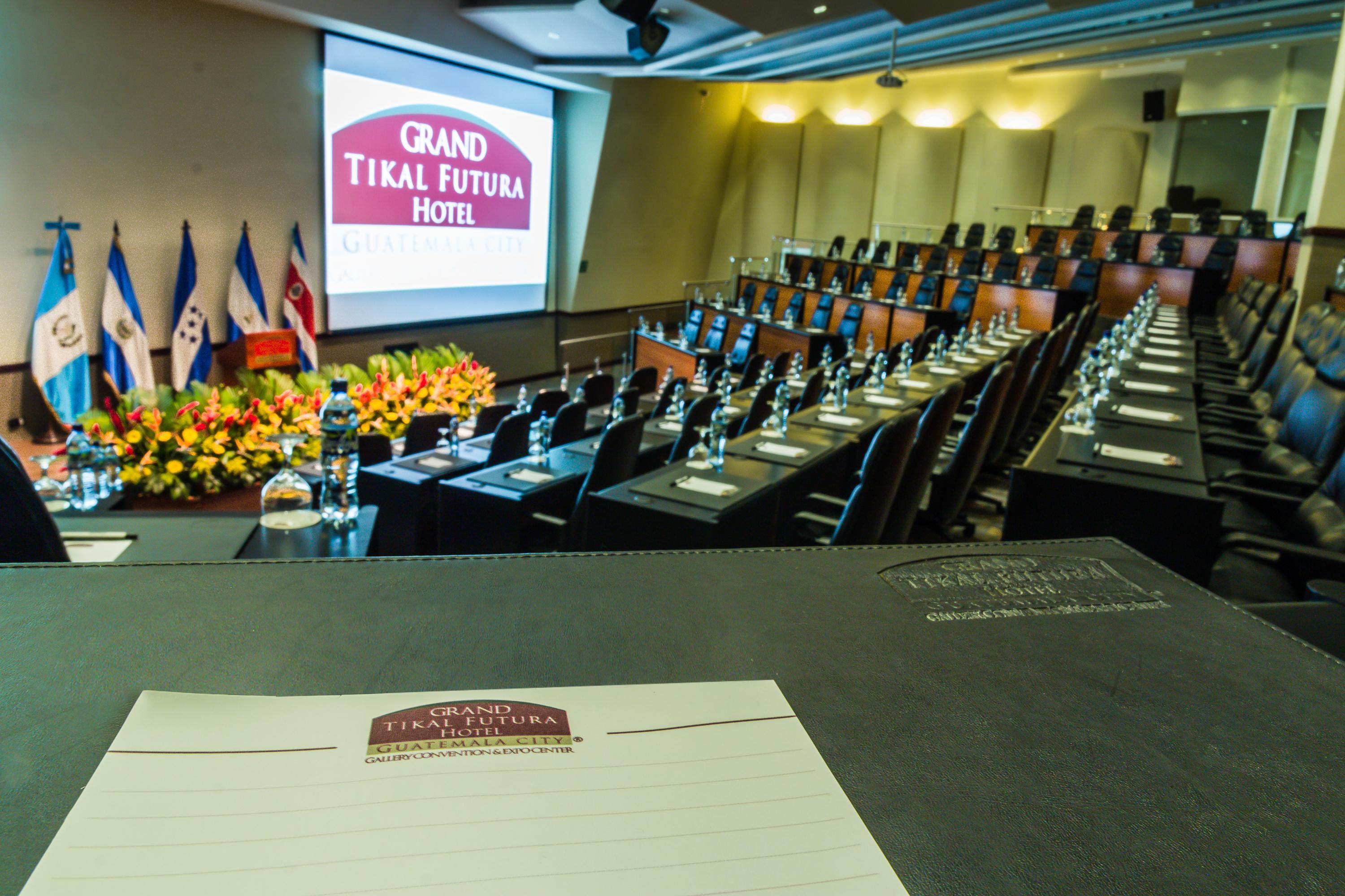 גואטמלה Tikal Futura Hotel & Convention Center מראה חיצוני תמונה